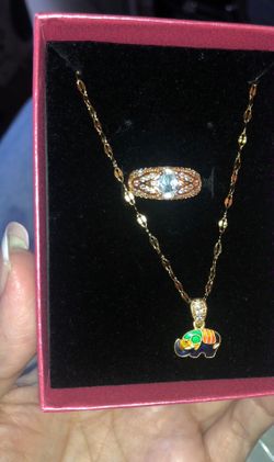 New never worn one of a kinda elephant necklace  w/ micro paved CZ adjustable ring