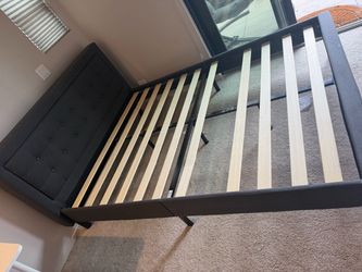 Full size bed