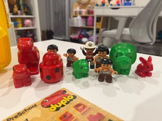 LEGO DUPLO Dinosaur & Caveman Figure Lot – 11 Pieces
