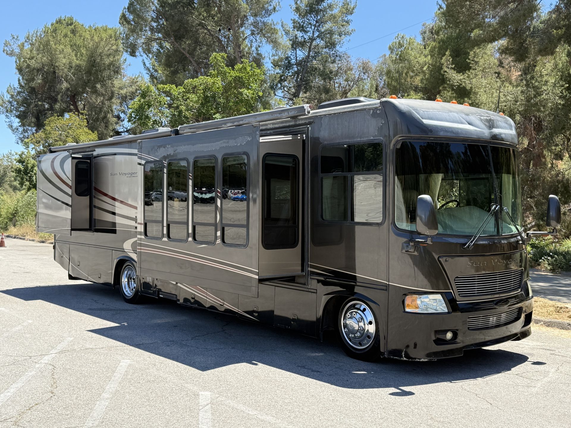 2006 Gulf Stream Motorhome Sun Voyager 35L