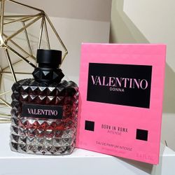 Born in Roma Donna Intense