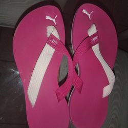 Hermosas Sandalias Pumas Nuevas Pero Fuera De Caja Son 6   1/2