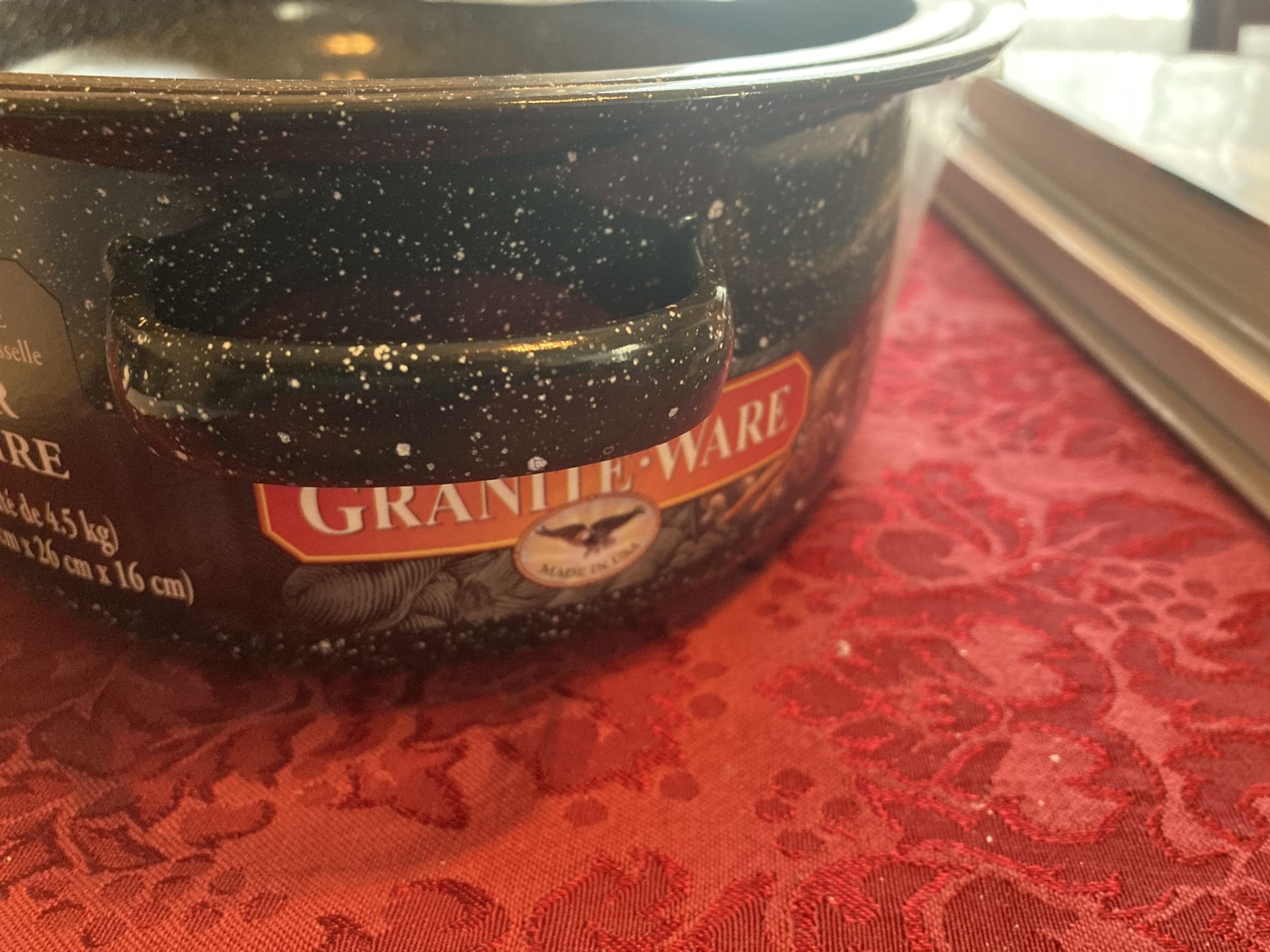 Granite-Ware Covered Oval Roaster Pan