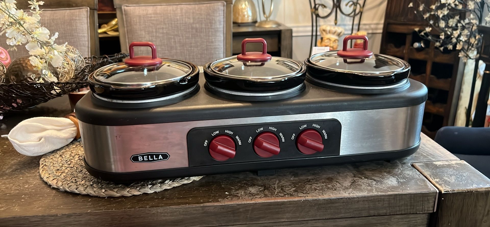 Bella Triple Trio Buffet Slow Cooker Crock Pot 3 x 1.5 Quart Stainless Steel habla espanol