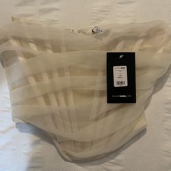 FASHION NOVA top