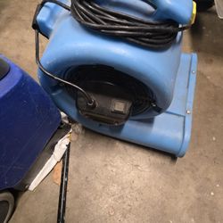 Dual Floor Blower