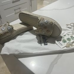 Jack rogers Woman Sandals/ Size 6