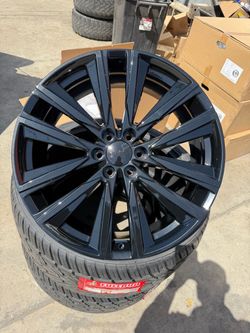 24” CHEVY GMC DENALI WHEELS AND TIRES