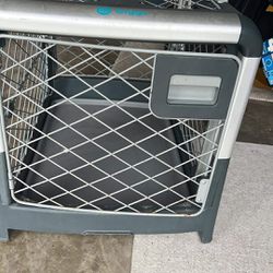 Diggs Revol collapsible dog crate - medium