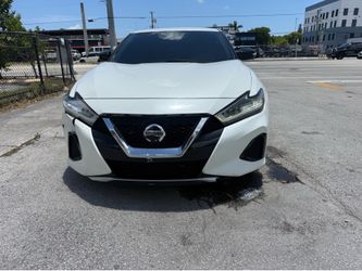 Nissan maxima