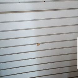 Slat wall 4x4 and pegs