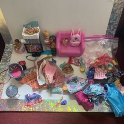 Barbies Accessories Lot