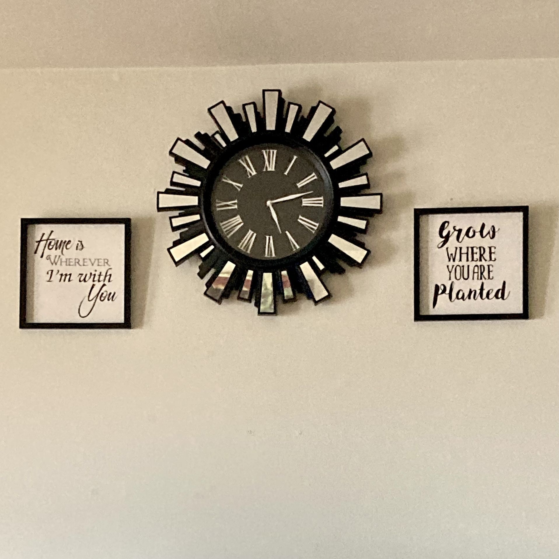 Wall Decor Clock + Frame Set