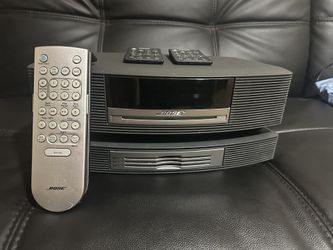 BOSE Wave Radio AM/FM and CD Player