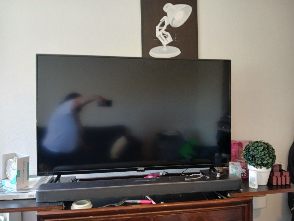 55 In Tvl And Jbl Surround Sound W/Sub