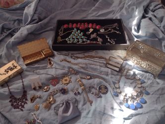 Jewelry Lot