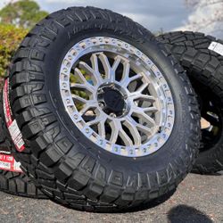 20” Combat machined polished wheels 35” Nitto Ridge Grappler tires 6x139.7 Toyota GMC Chevy