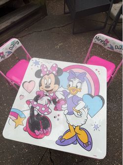 Little girls activity table and chairs