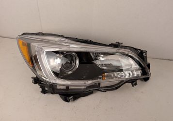 New 2015-2017 Subaru Legacy Outback HID Black Xenon Headlight Right RH Passenger Broken Tab