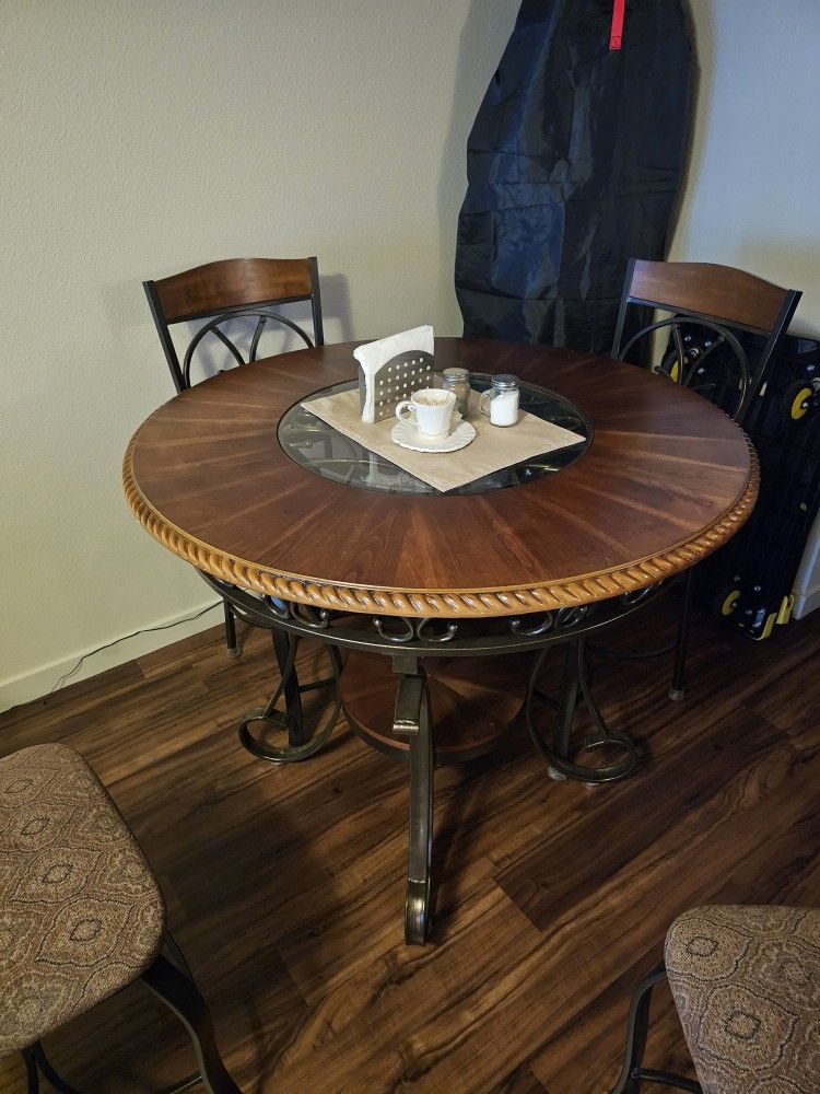 Table And Chairs