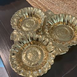 Gorgeous Sunflower Plates and Serving Dishes🌻🌻