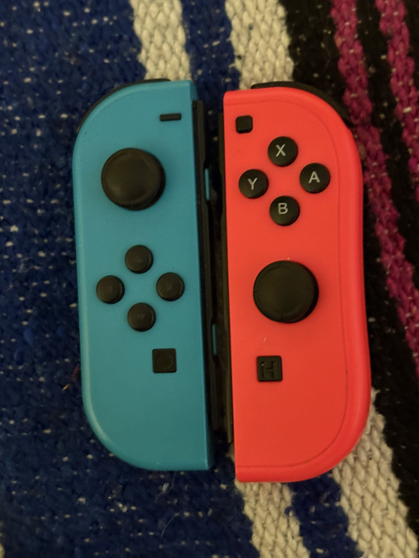 Nintendo Switch Joy-Con L/R Neon Red/ Neon Blue ★★★★★ 881 1 56 Q