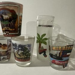 VINTAGE SHOT GLASS COLLECTION - Lot of 7 Souvenir Travel Destination City States