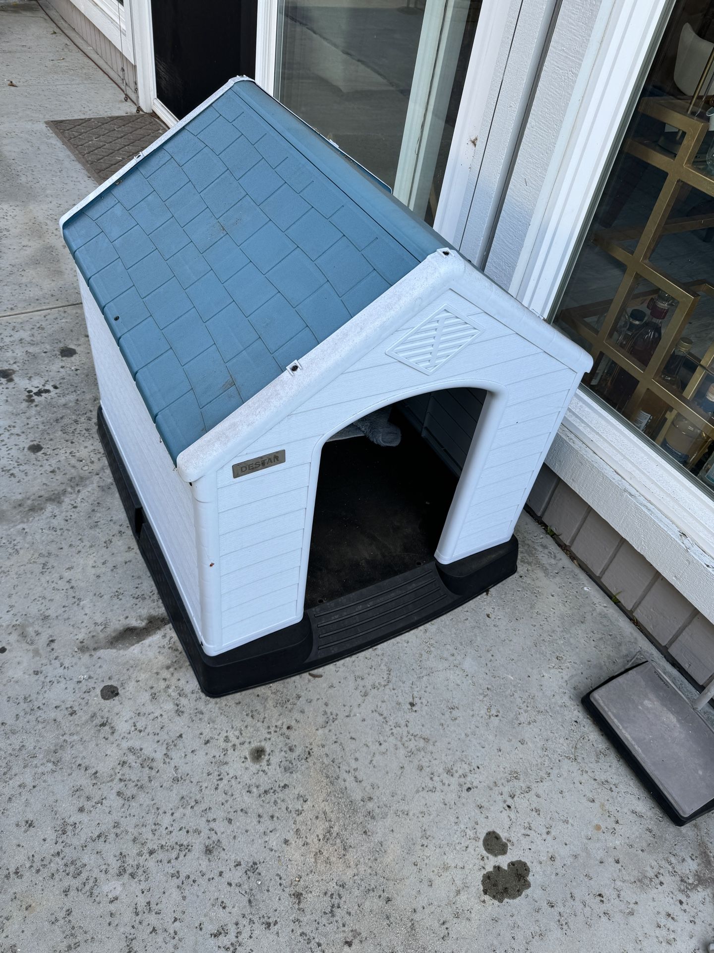 Outdoor Dog House
