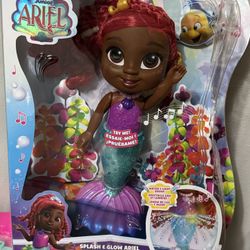The Little Mermaid Splash & Glow Ariel Doll