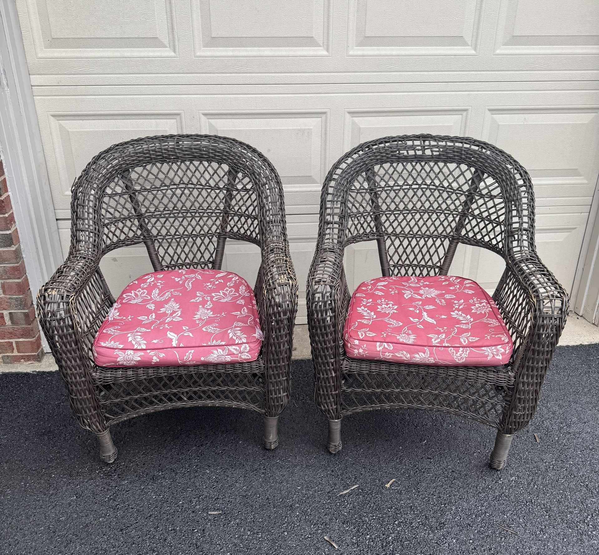 Pair of Wicker Chairs with Cushions
