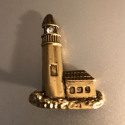 Vintage  Camco Lighthouse  Rhinestone  Gold  Tone Pin Brooch  Signed 