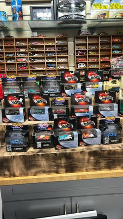 Hotwheels 100% Cars From 2001