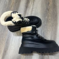 Women’s Black Winter Boots Size 7.5 – Faux Leather with Faux Fur Lining, Platform Sole, Cozy Cold Weather Boots