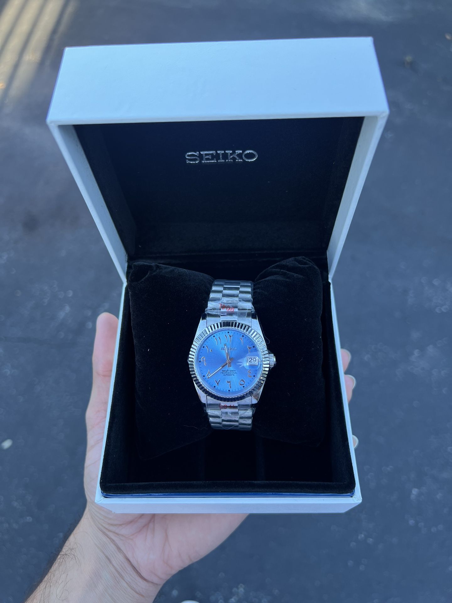 36mm Aqua Aura Arabic Dial Seiko Watch