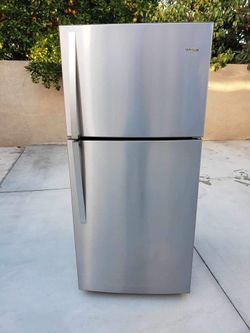 Whirlpool Refrigerator Stainless Steel 19cu ft 30x32x66🚨👍3 MONTHS WARRANTY