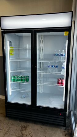 Upright Display Cooler