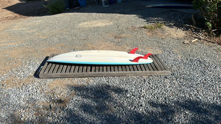 Surfboard. 5’11”