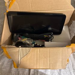 (BRAND NEW) Mercedes-Benz APPLE CAR PLAY (W212) 2010-2016 E Class Aftermarket Radio 