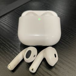 Apple AirPods (4th Generation) Wireless Earbuds with Active Noise Cancellation 
