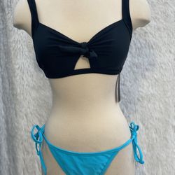 New Two Piece Bikini Set In Size Small 