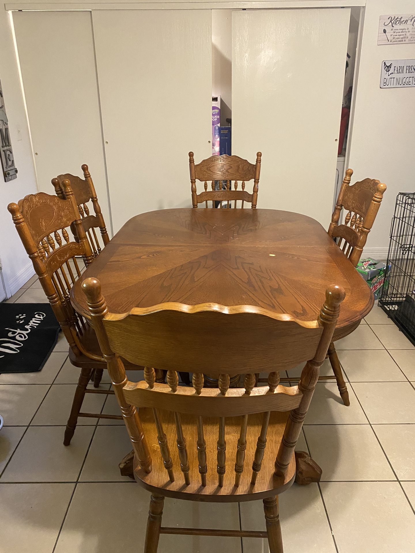 Solid oak Kitchen table with 5 Chairs