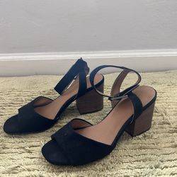 Black Short Heels 