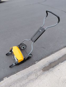 Friskars Stay Sharp Push Mower