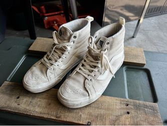 VANS MTE SIZE 7.5 MENS