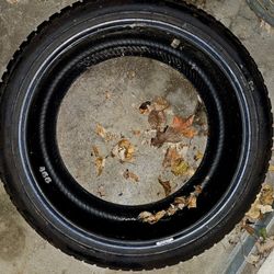 Perelli Tire 255/35 R19. ABOUT 9/32 ON TRED