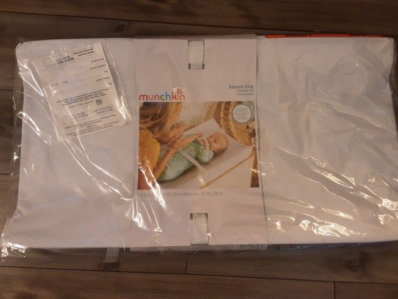 Munchkin Secure Grip Waterproof Diaper Changing Pad, 16" x 31"