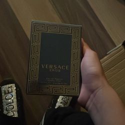 Versace 