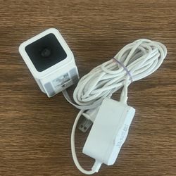 Roku Outdoor Wired Camera SE with Power Adapter