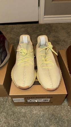 Size 9 Adidas Yeezy 350 V2 “Butter” 🧈