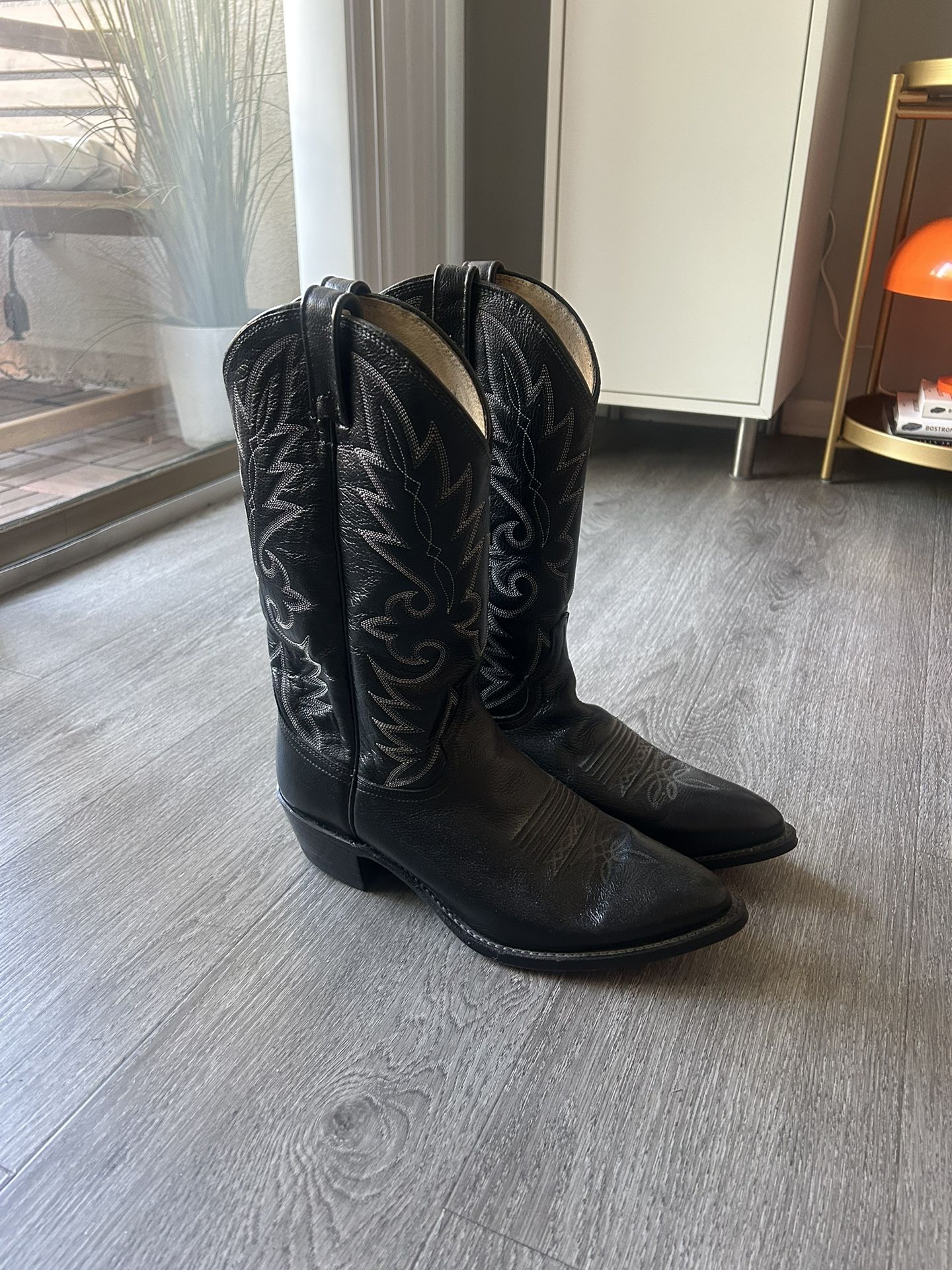 Men’s Dan Post Black Cowboy Boots